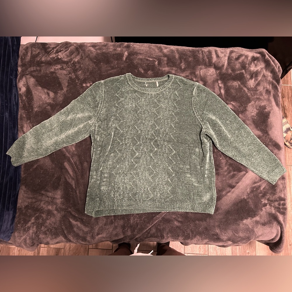 Green women’s sweater